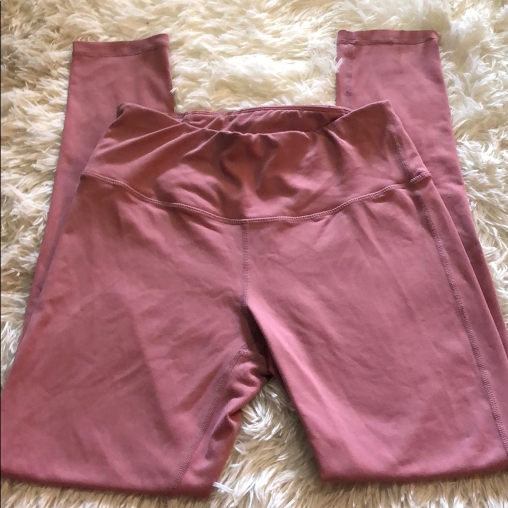 Queenie Ke active wear leggings!